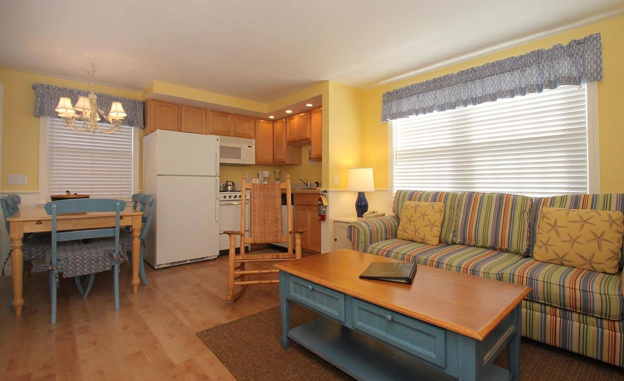 Colonial Acres Resort West Yarmouth Bagian luar foto