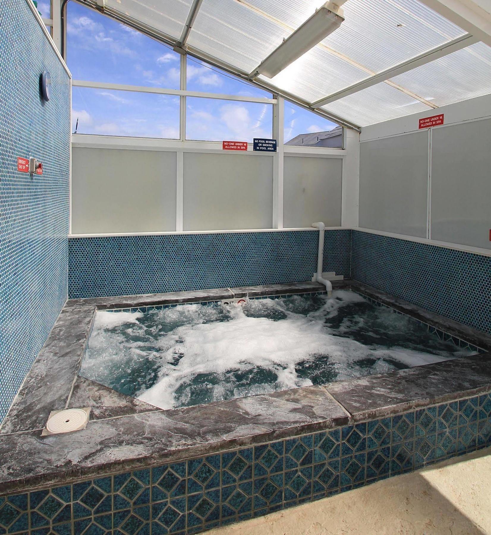 Colonial Acres Resort West Yarmouth Bagian luar foto