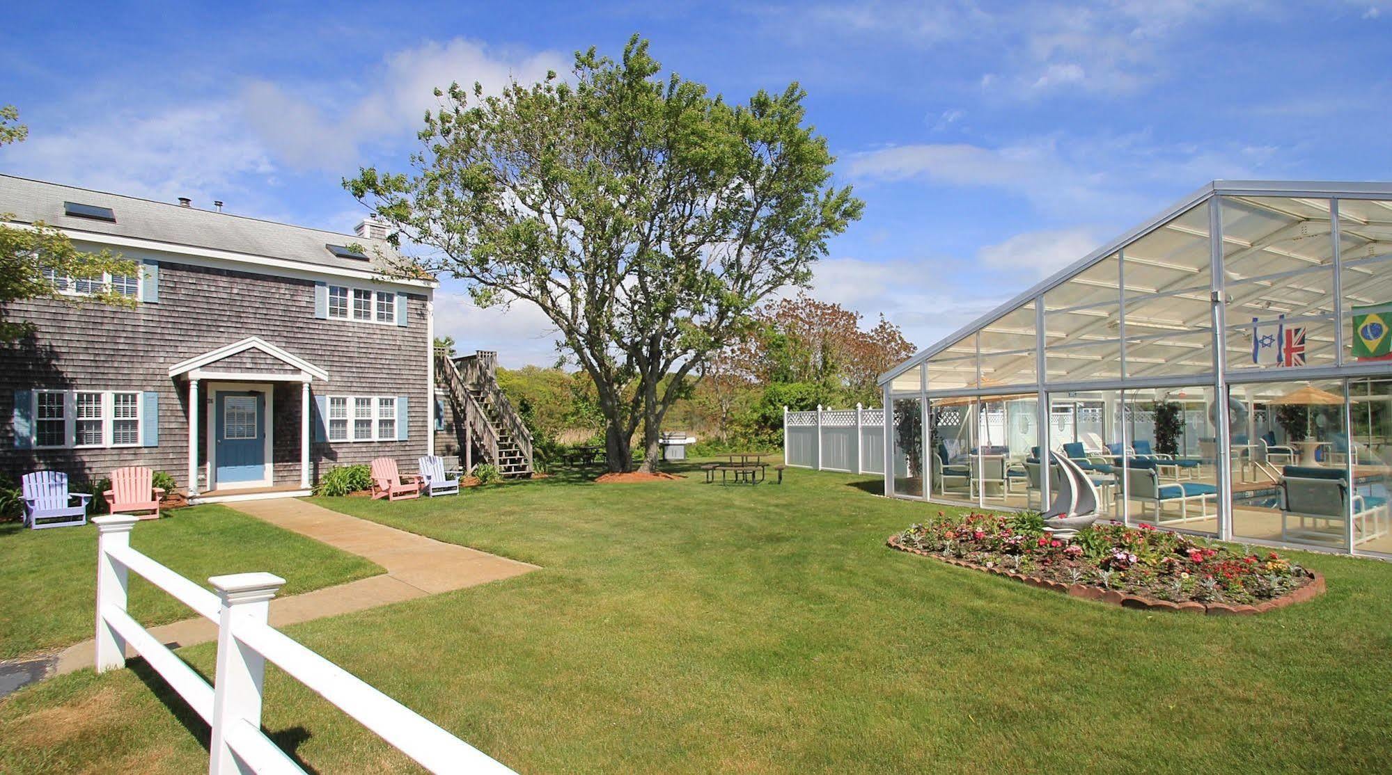 Colonial Acres Resort West Yarmouth Bagian luar foto